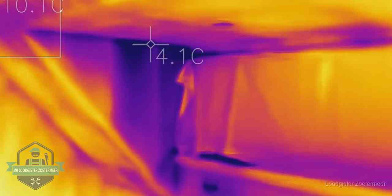 Thermografie bij lekdetectie in Zoetermeer Warmtebeeldopname van een vloerconstructie tijdens lekdetectie in Zoetermeer